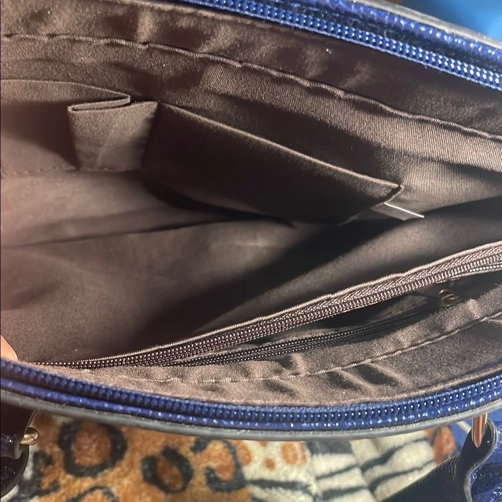 Carla Faustini Blue Textured Leather Convertible Purse - Picture 6 of 8